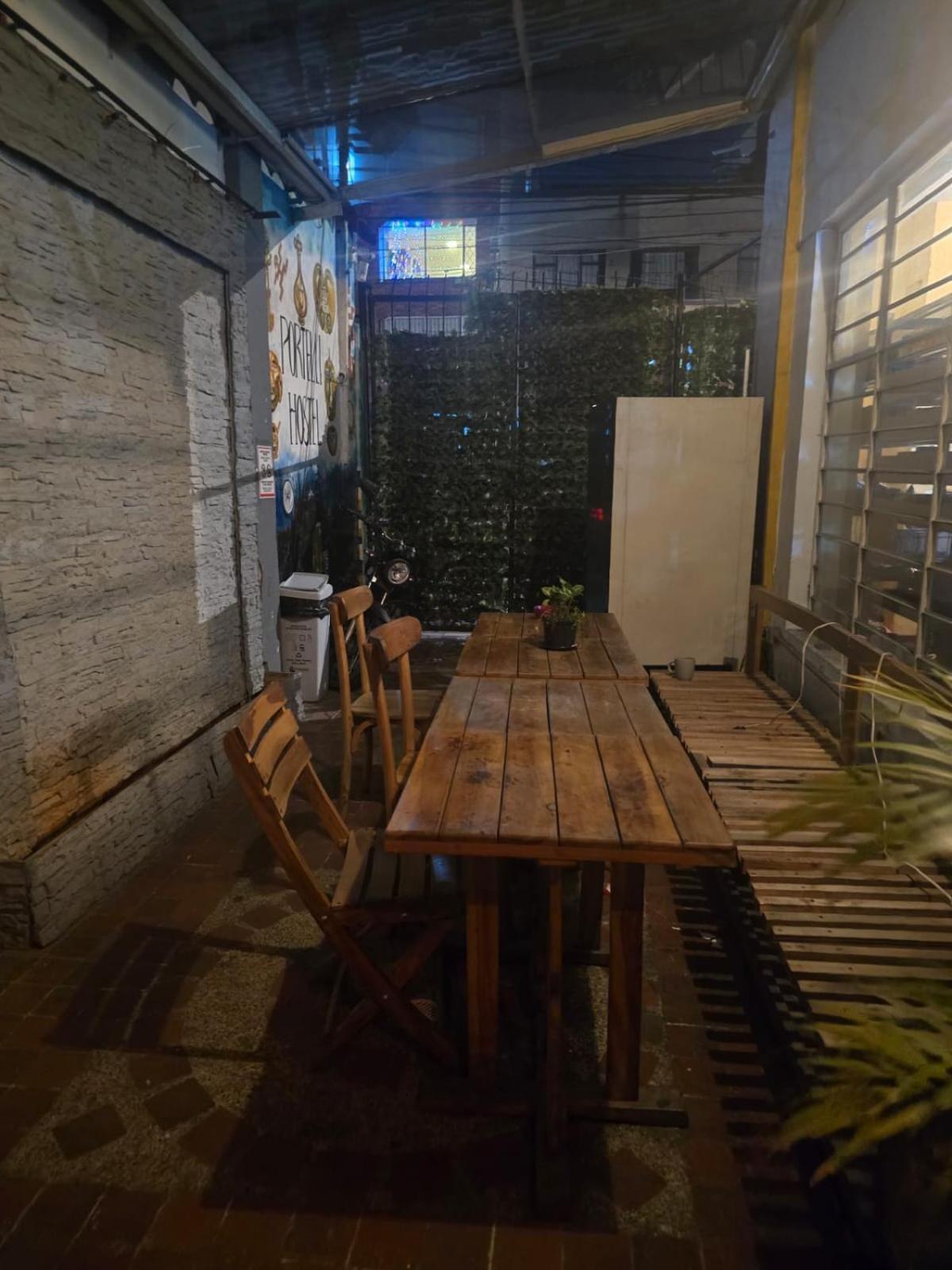 Portelli Hostal Zona G- Para Extranjeros โบโกตา ภายนอก รูปภาพ
